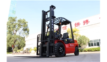 深夜倉儲(chǔ)不“掉鏈”！威盛叉車成電商倉庫安心搭檔